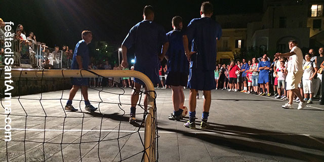 Aspettando la Festa di Sant’Anna: un torneo di street soccer decide l’ordine di sfilata delle barche