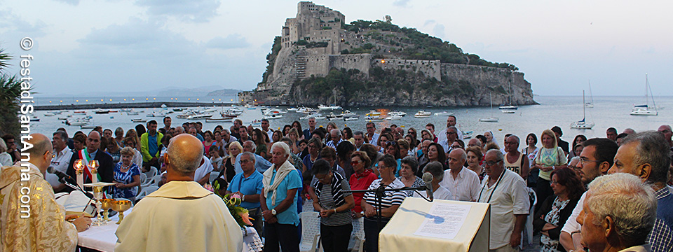 Aspettando la festa. La Messa nella Cappella di Sant’Anna